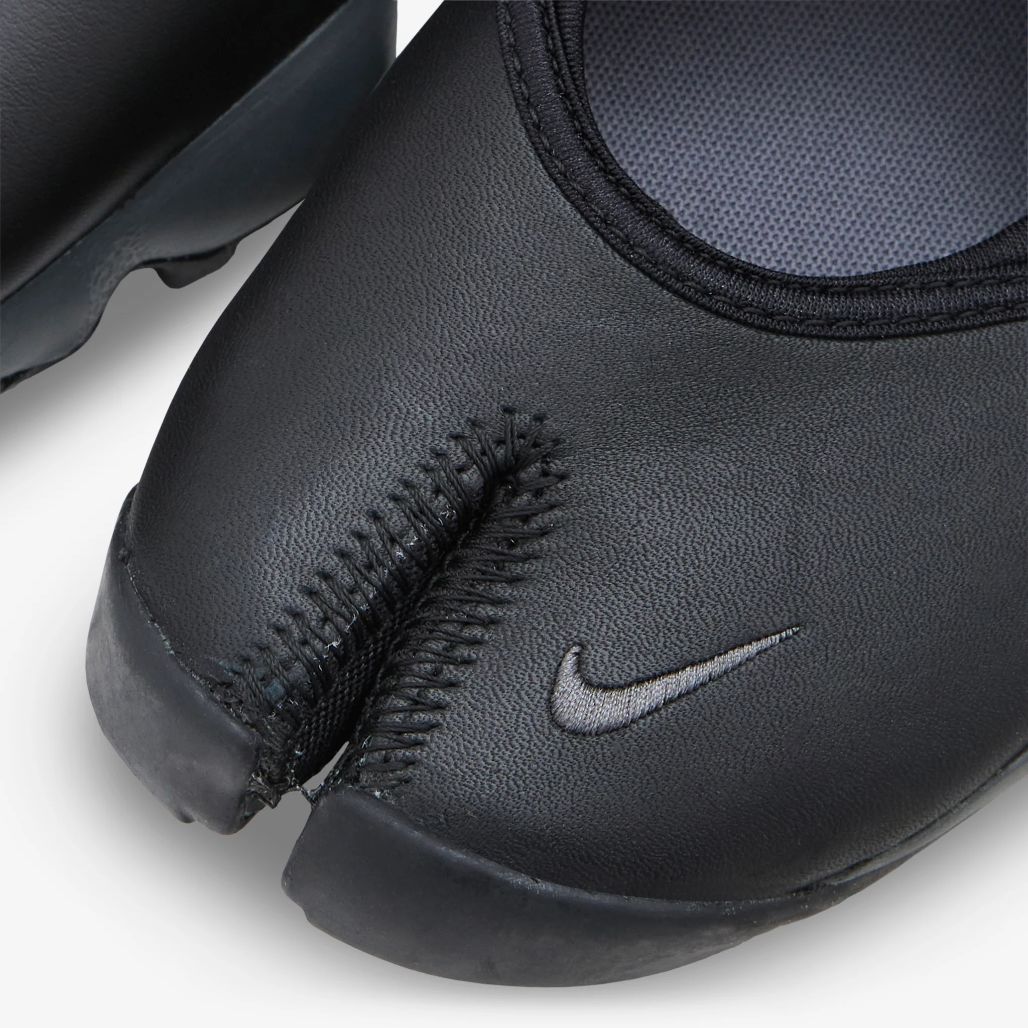 Women's Air Rift Black | Iron Grey | Reflect Silver - Image 4