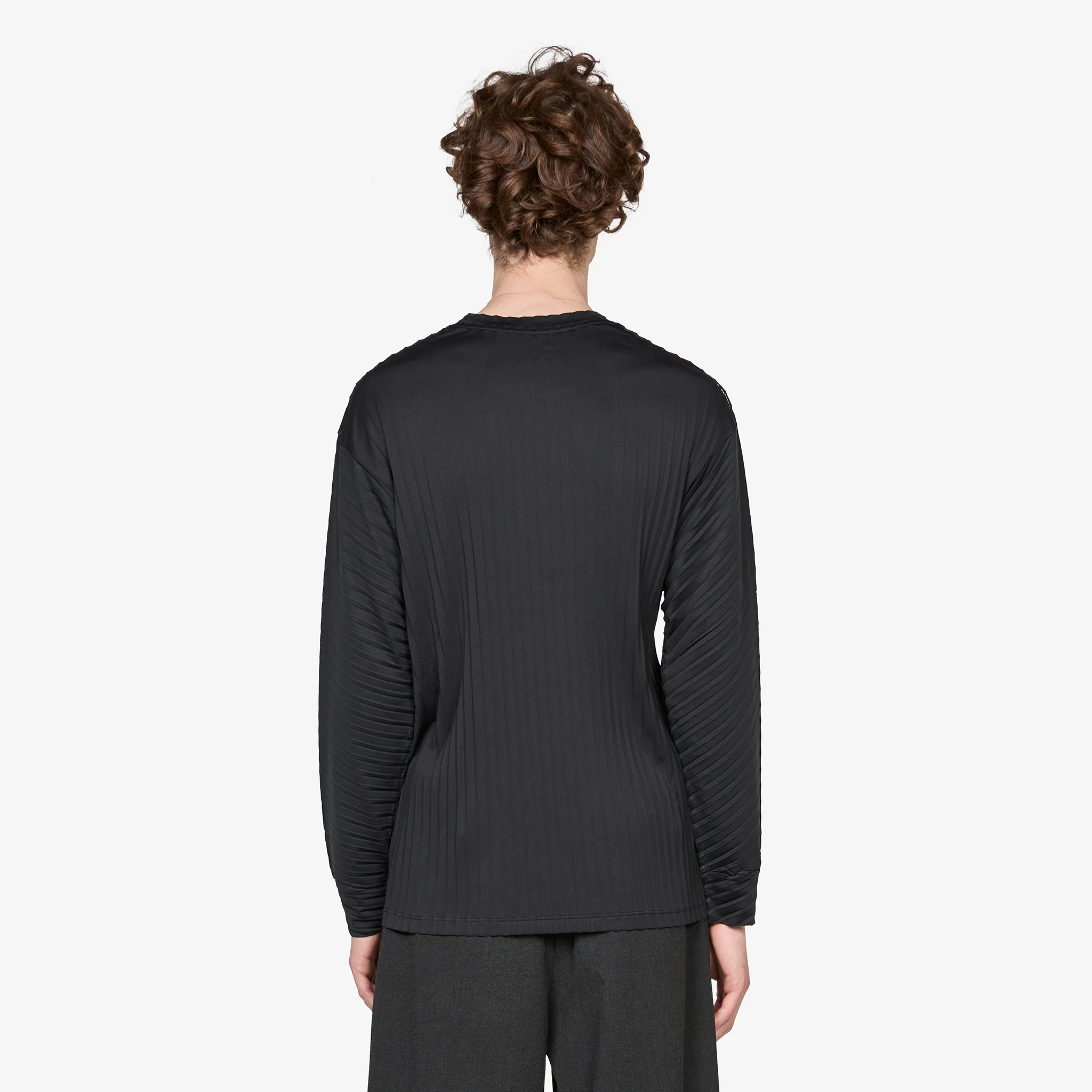 AuraLite™ Pleated Long T-Shirt Black - Image 4