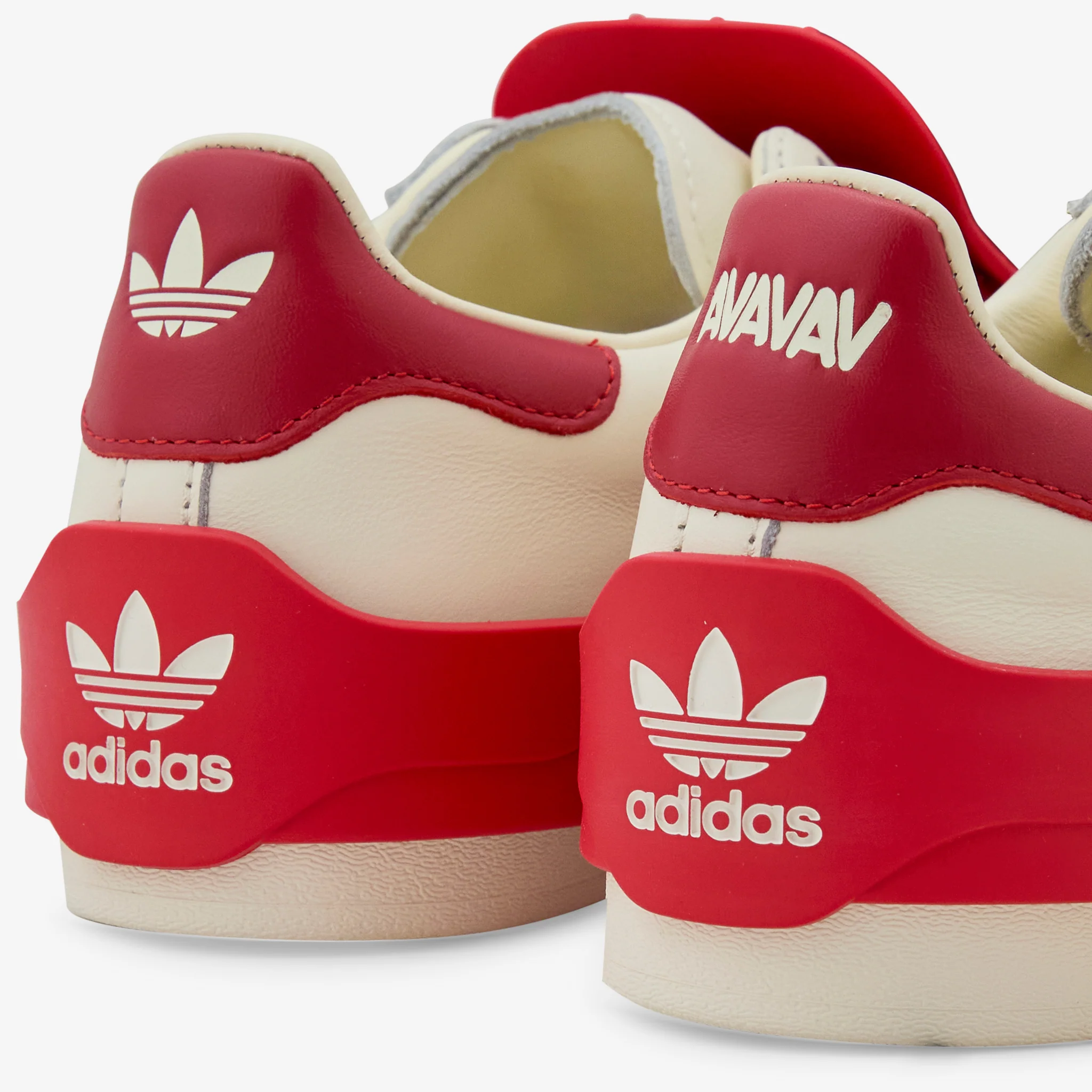 Avavav x Women's Superfinger Superstar Better Scarlet | Cream White | Better Scarlet - Image 14