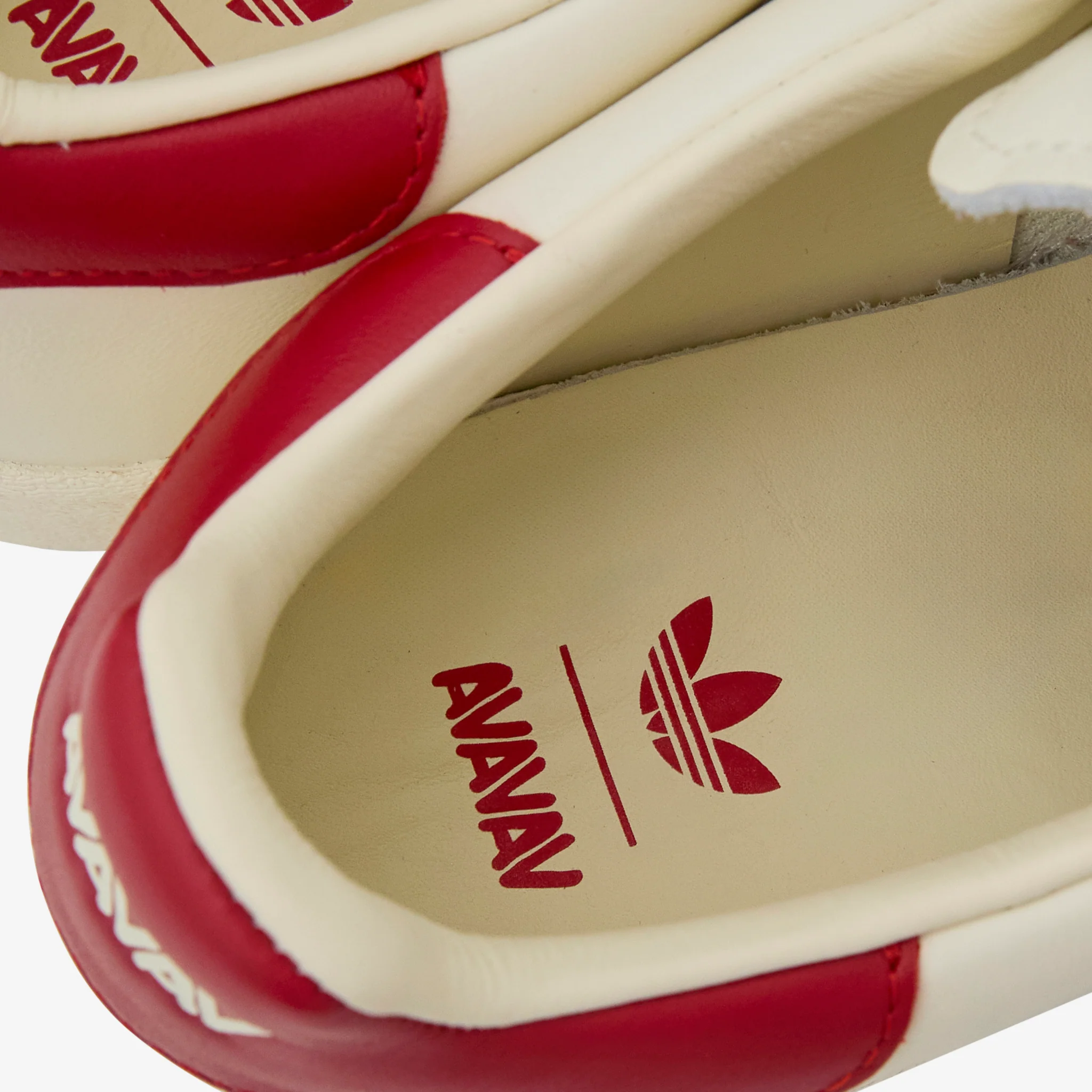 Avavav x Women's Superfinger Superstar Better Scarlet | Cream White | Better Scarlet - Image 15