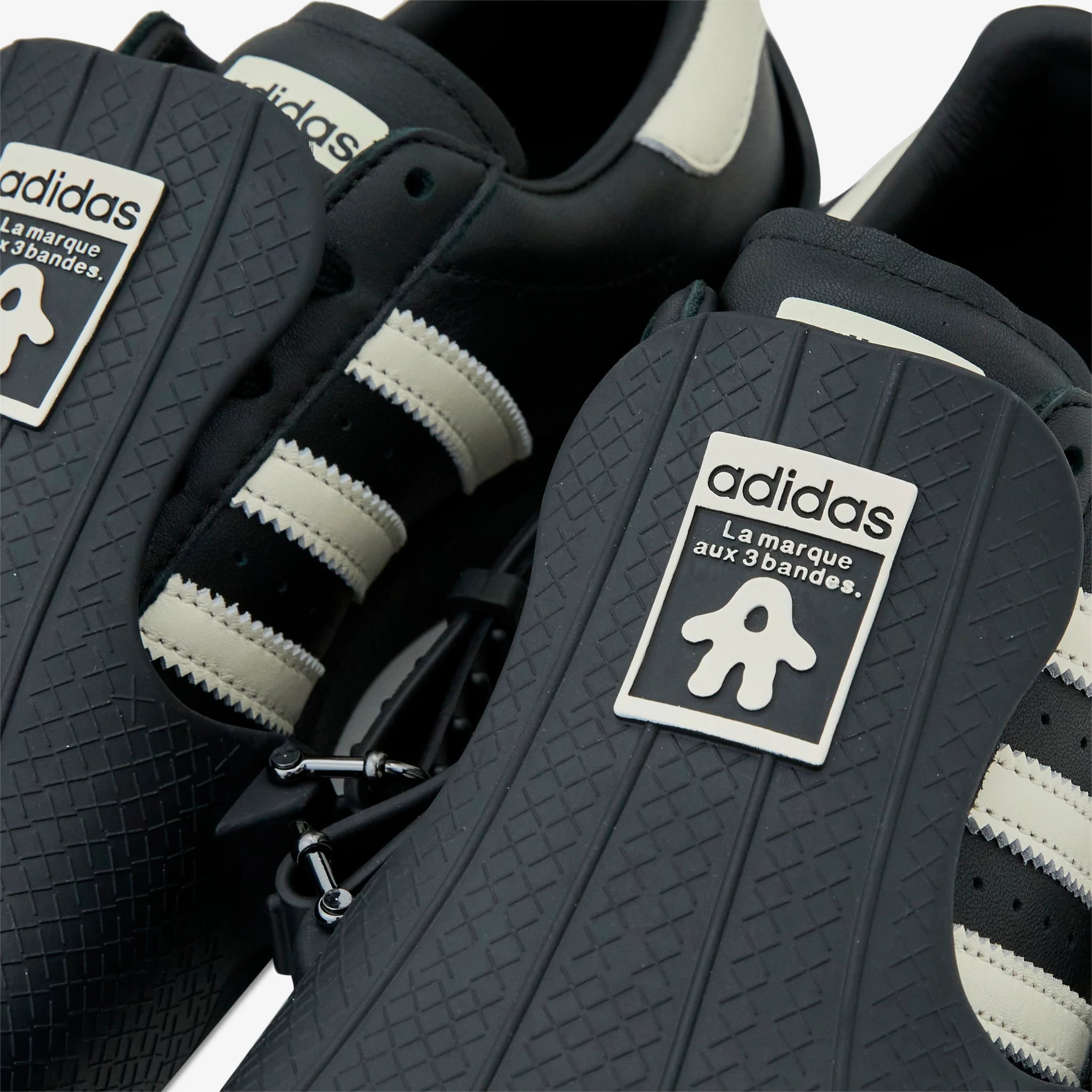 Avavav x Women's Superfinger Superstar Core Black | Cream White | Core Black - Image 5