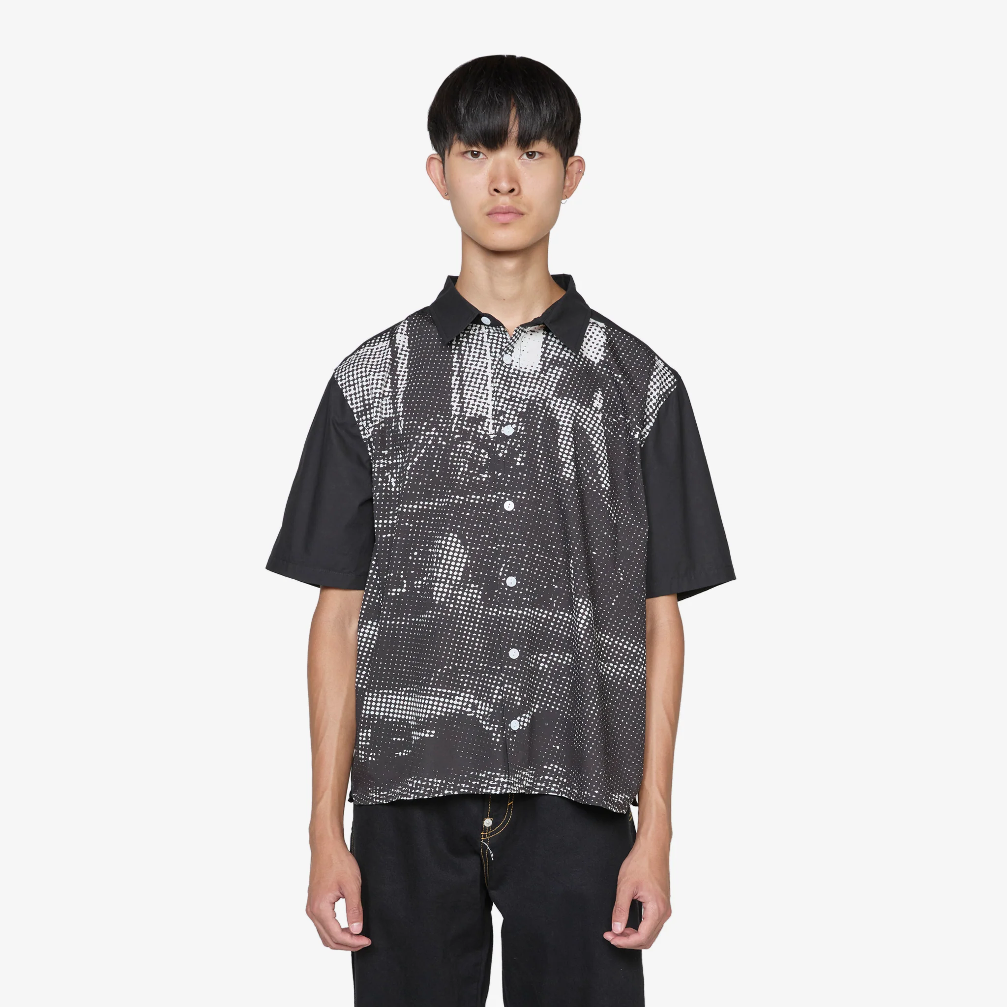 Chima Shortsleeve Shirt Black | White