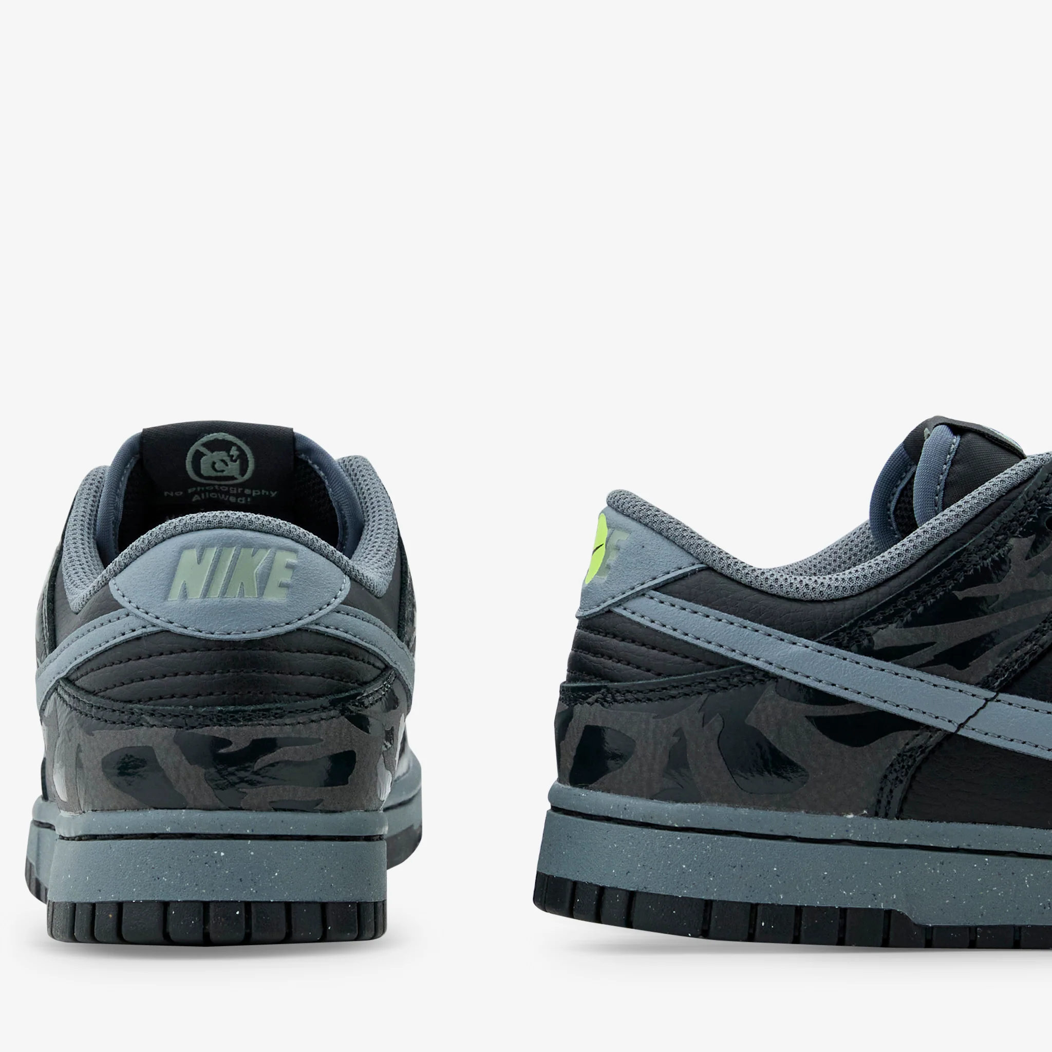 Dunk Low Retro 'Berlin' Off Noir | Cool Grey | Black | Jade Horizon - Image 3