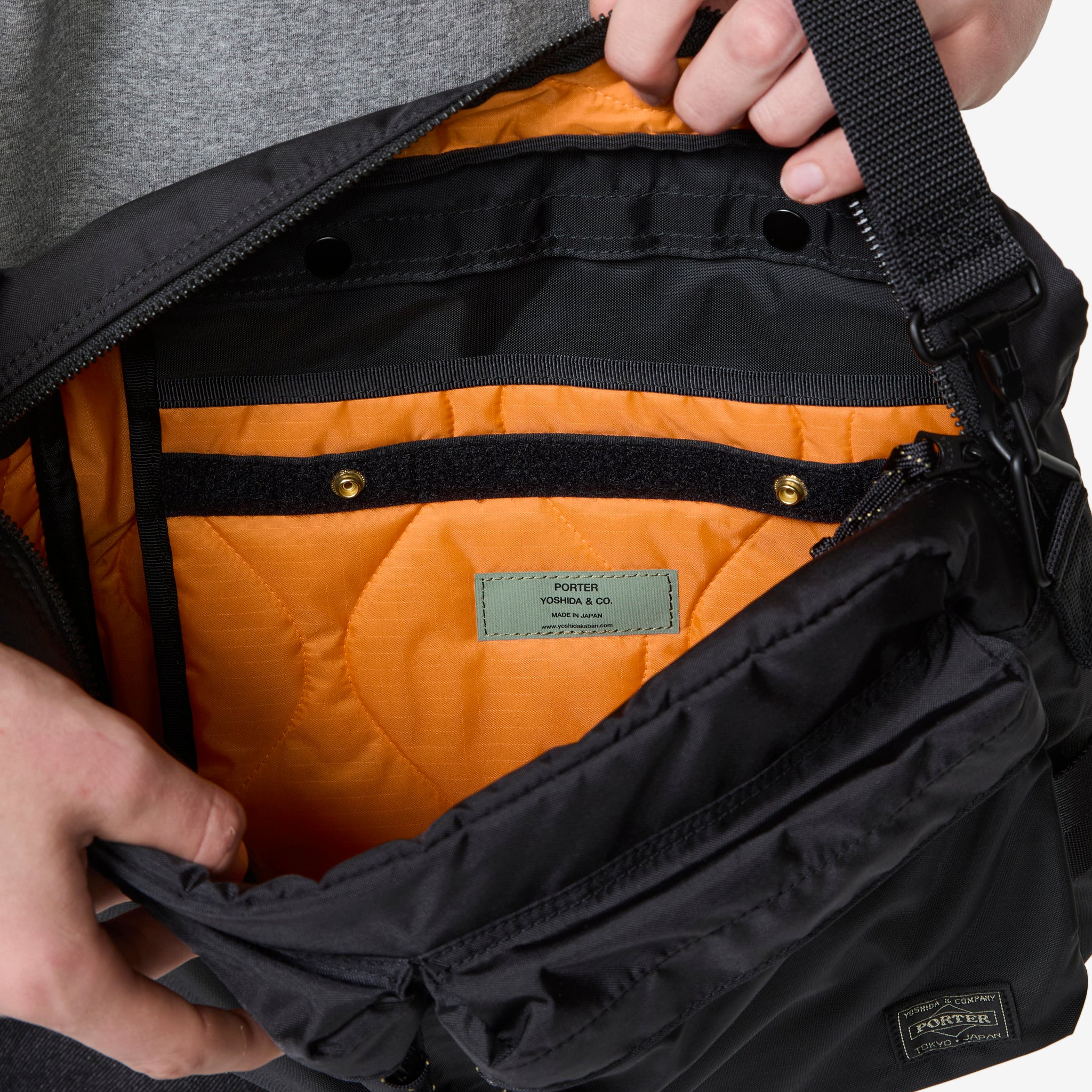 Force Shoulder Bag Black - Image 2