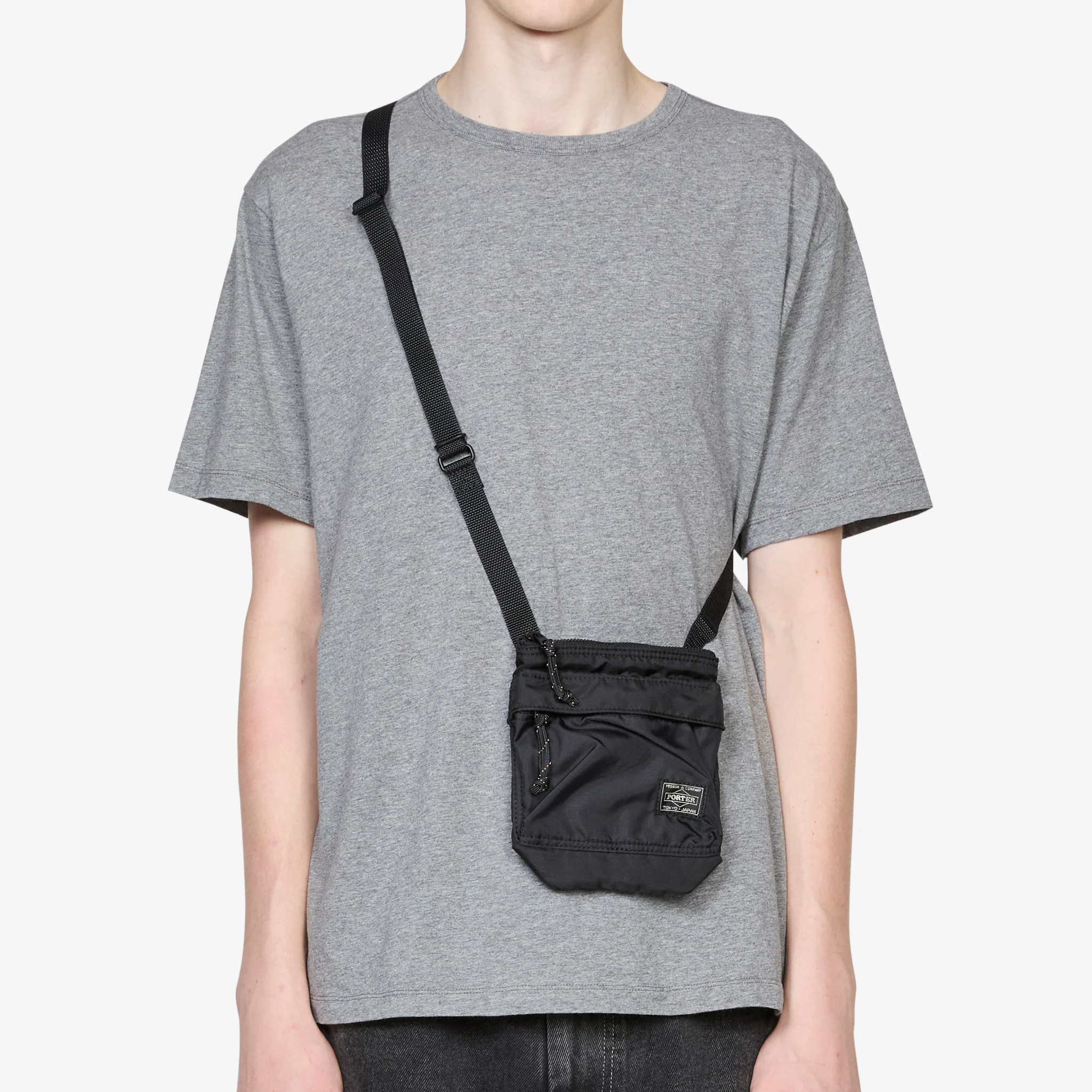 Force Shoulder Pouch Black