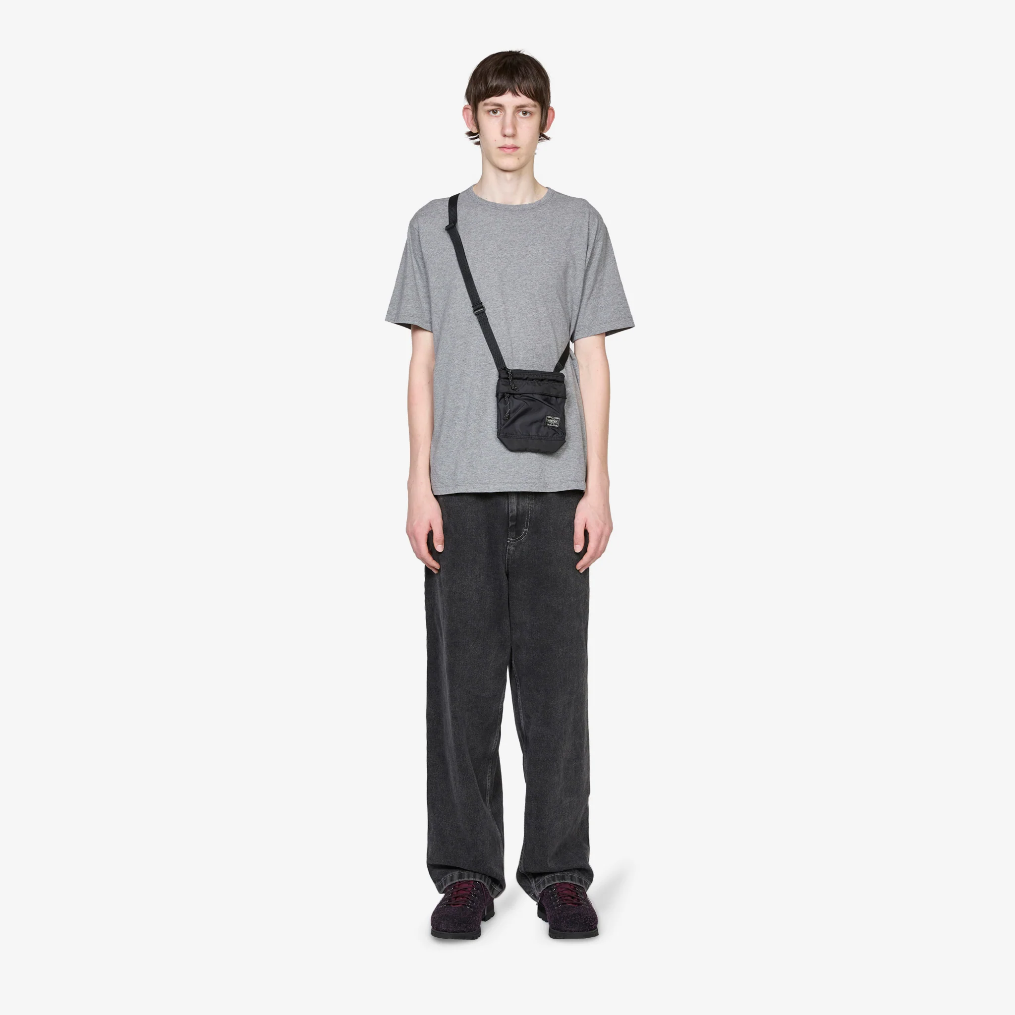 Force Shoulder Pouch Black - Image 3