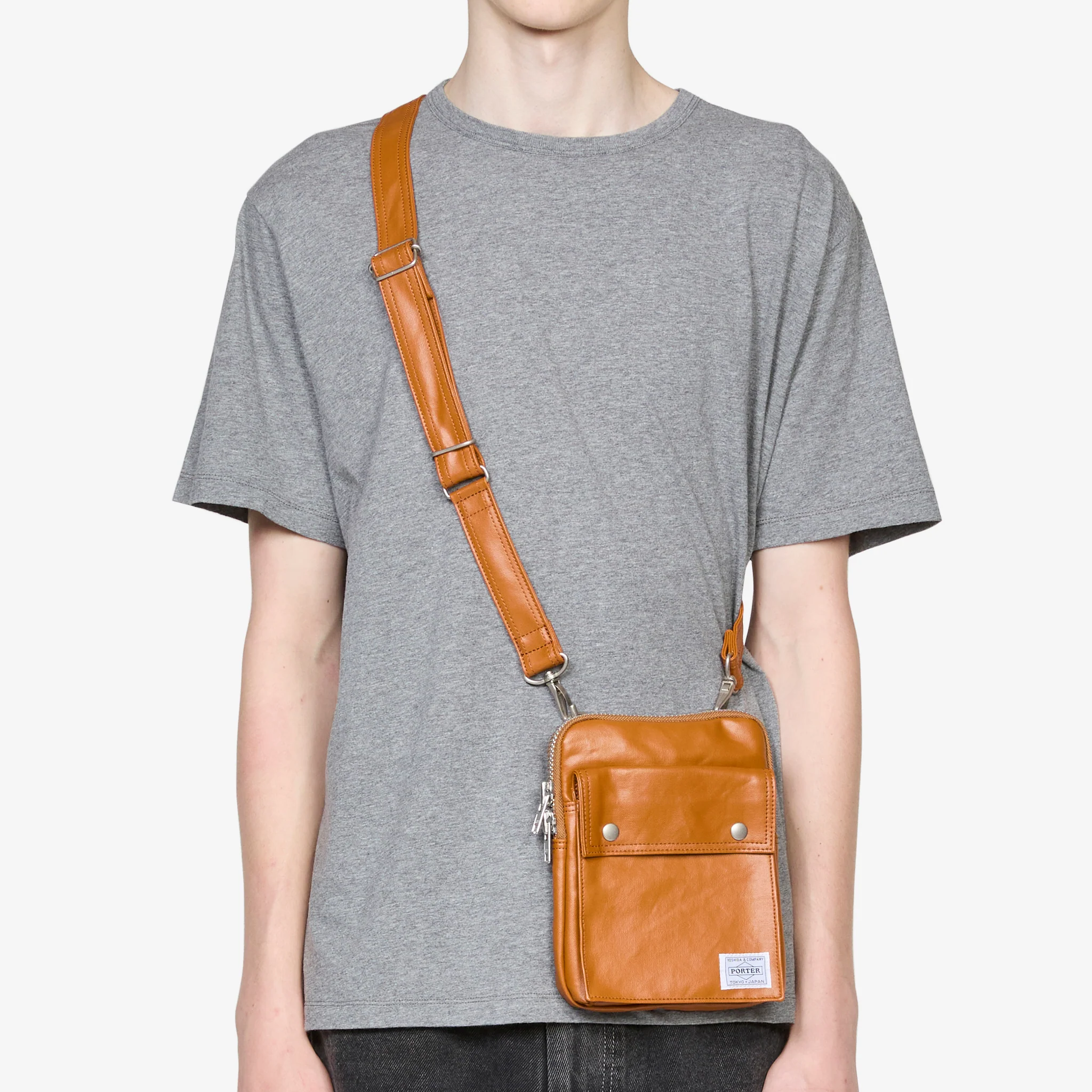 Free Style Vertical Shoulder Bag Camel