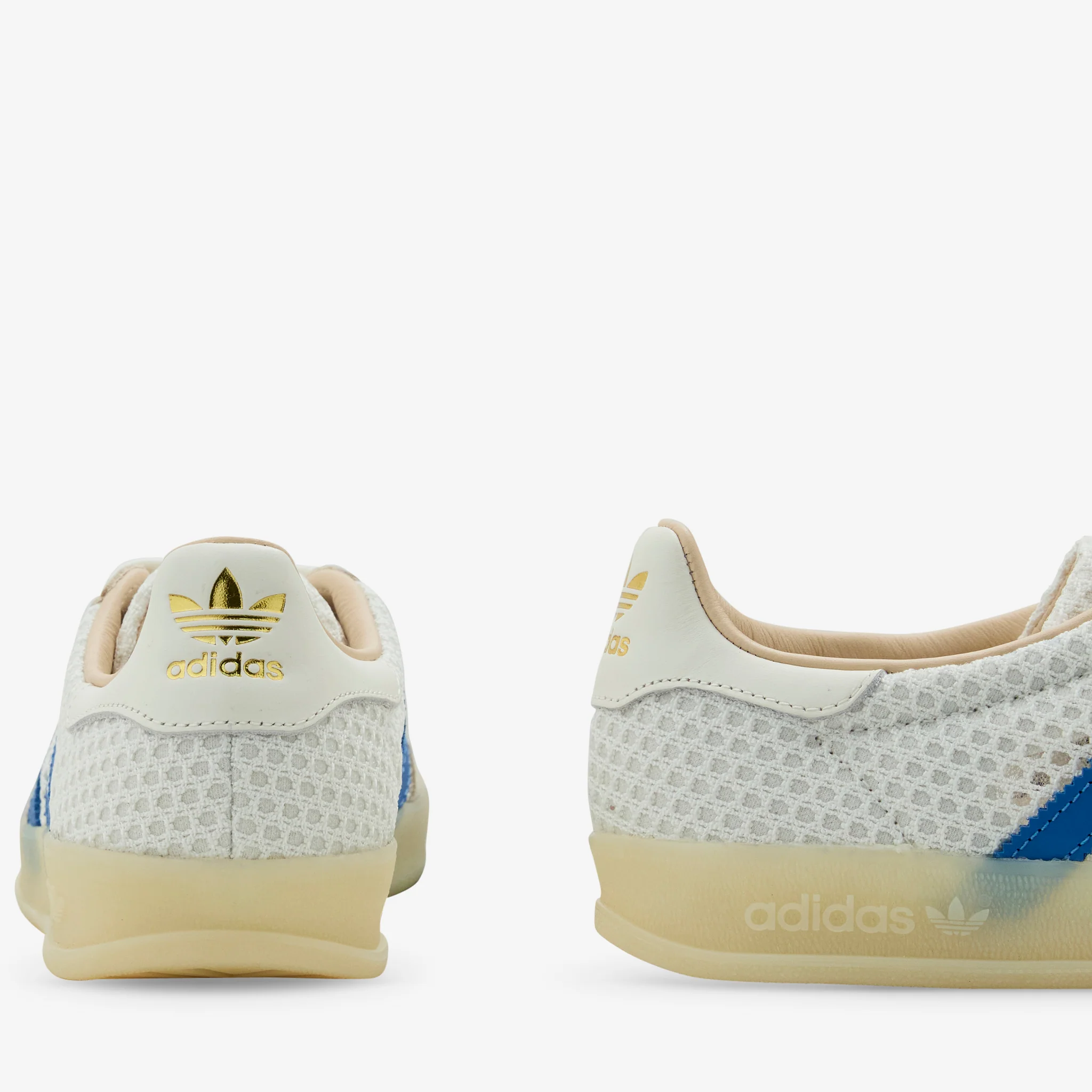 Gazelle Indoor Off White | Focus Blue | Warm Vanilla - Image 3