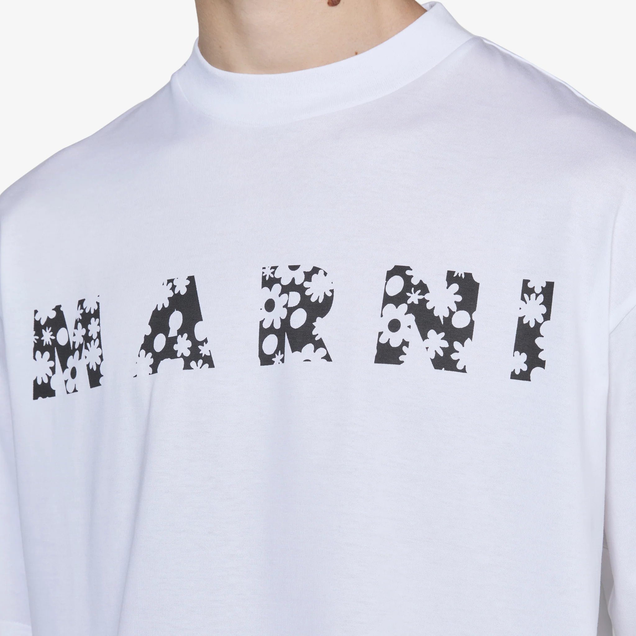 Pop Fields Logo T-Shirt Lily White - Image 2