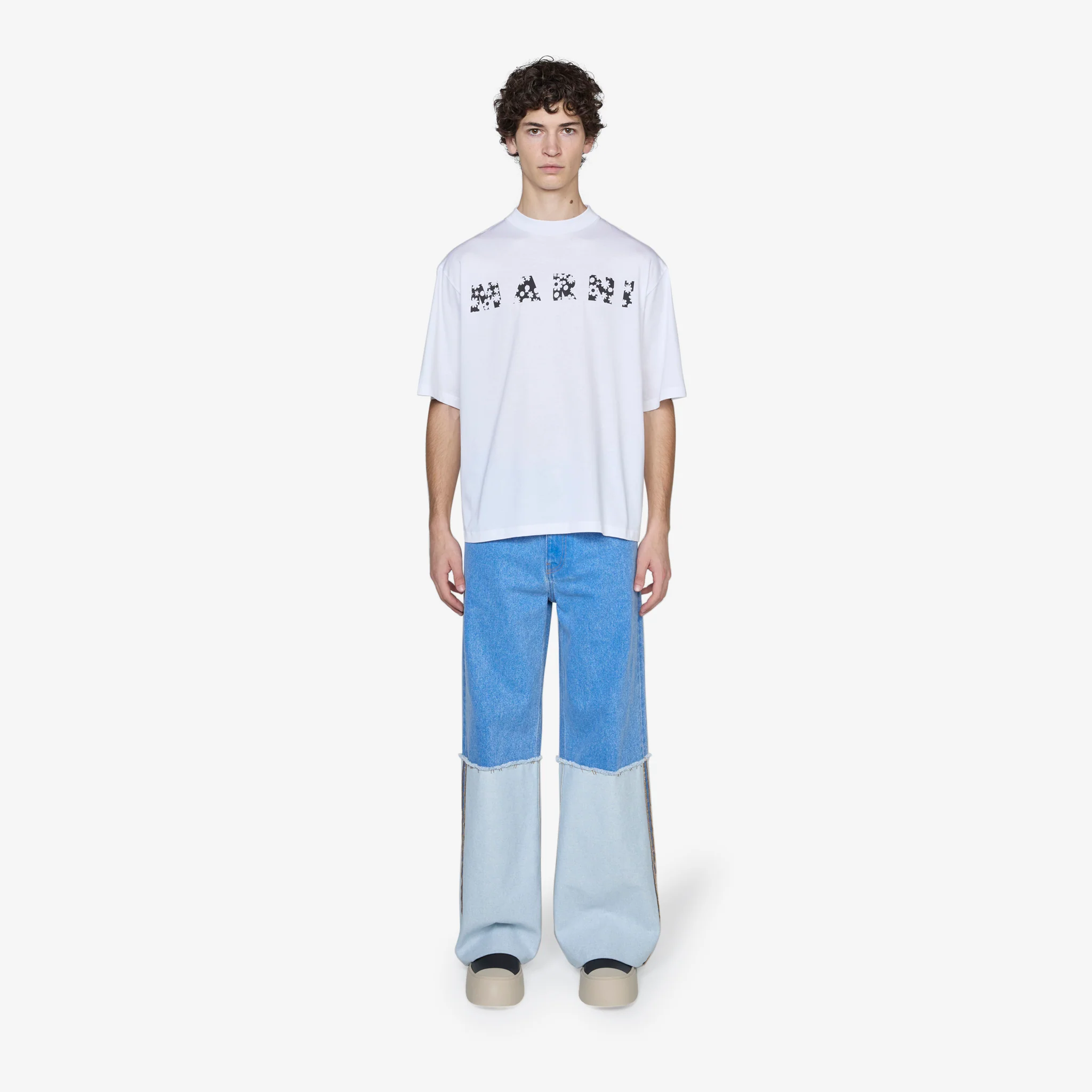 Pop Fields Logo T-Shirt Lily White - Image 3