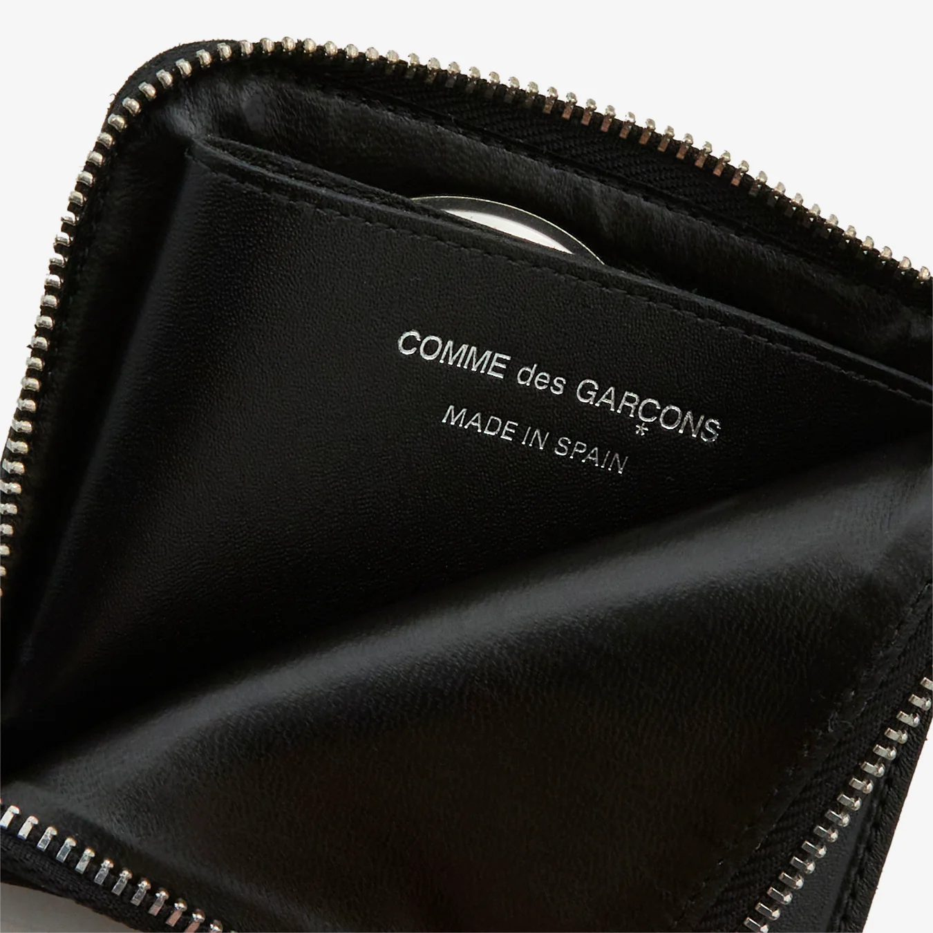 SA3100SE Silver Eyelet Wallet Black - Image 3
