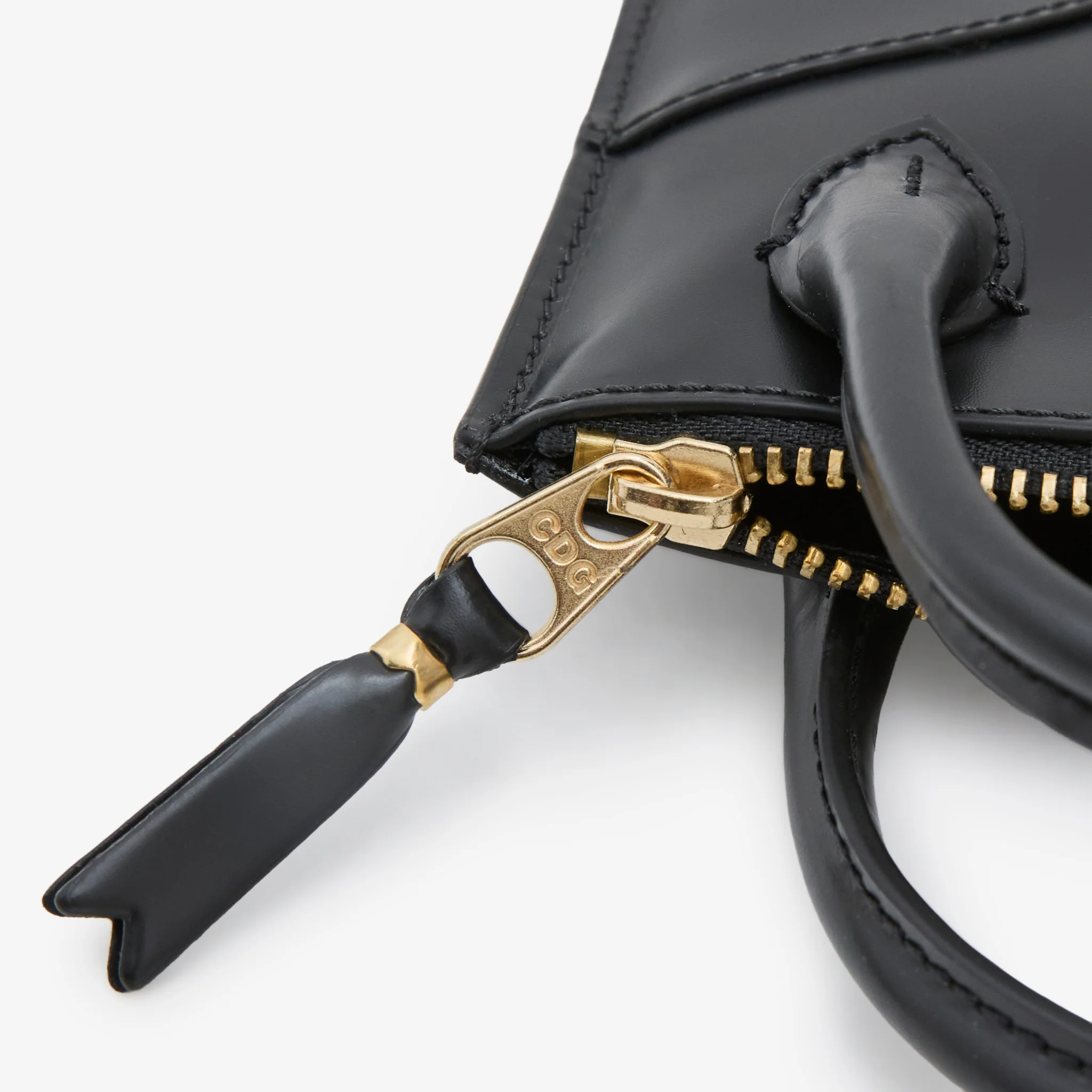 SA8100HA Handles Wallet Black - Image 4