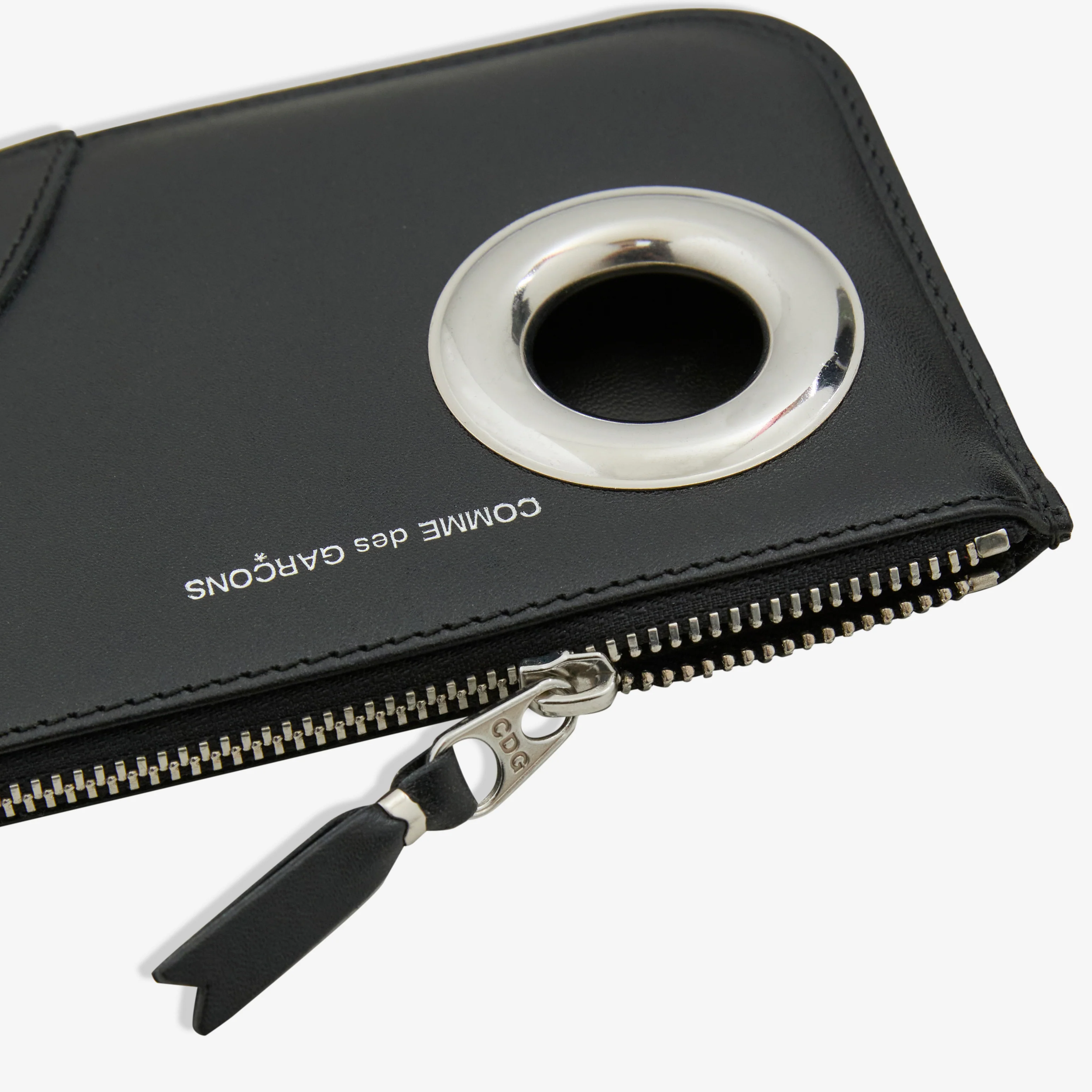 SA8100SE Silver Eyelet Wallet Black - Image 4