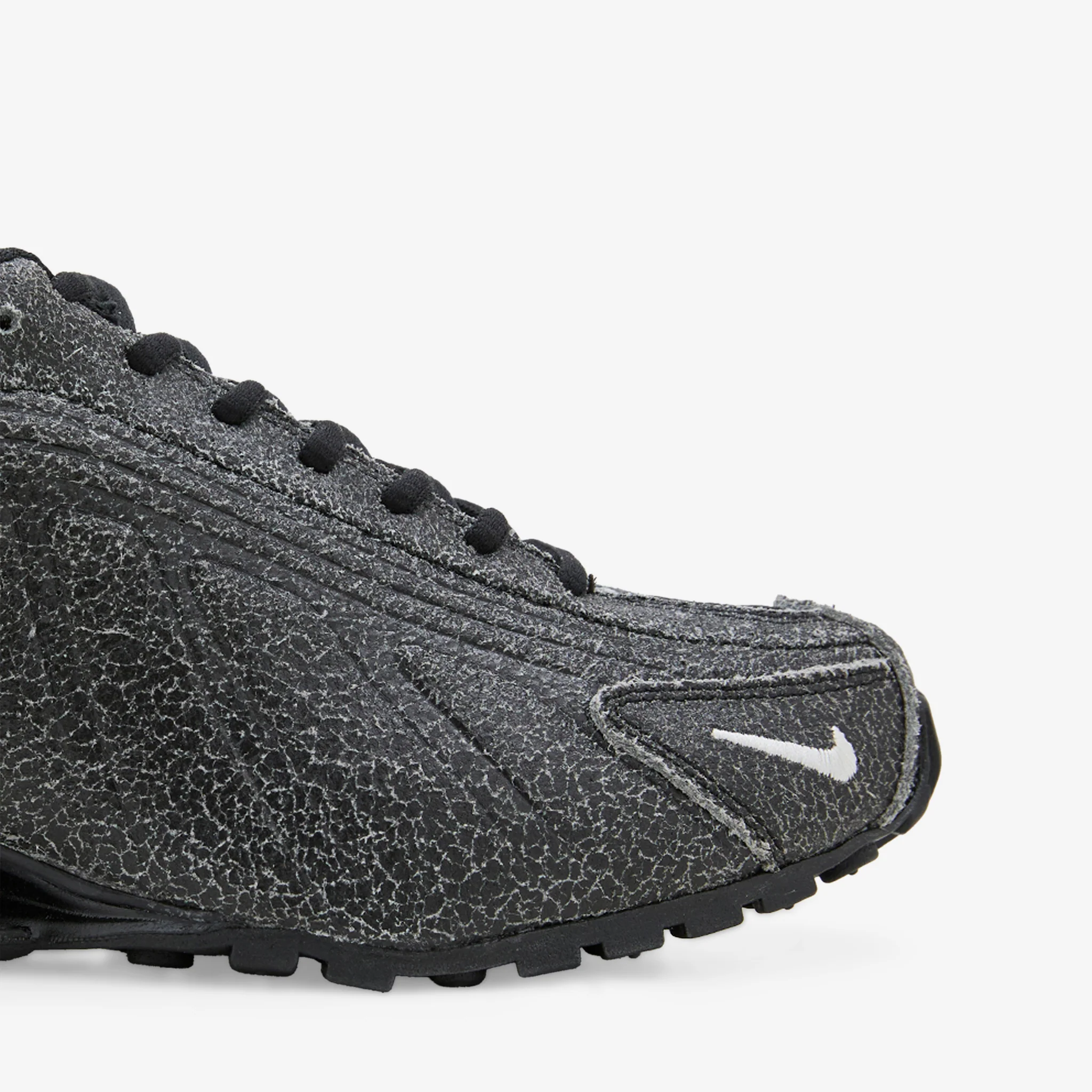 Shox R4 Black | Sail | Light Smoke Grey | Metallic Silver - Image 4
