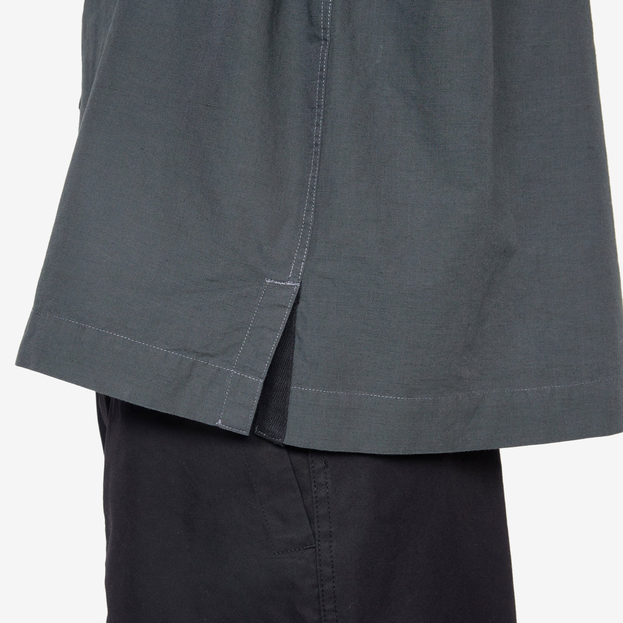 Storm Flap Shirt Carbon - Image 3