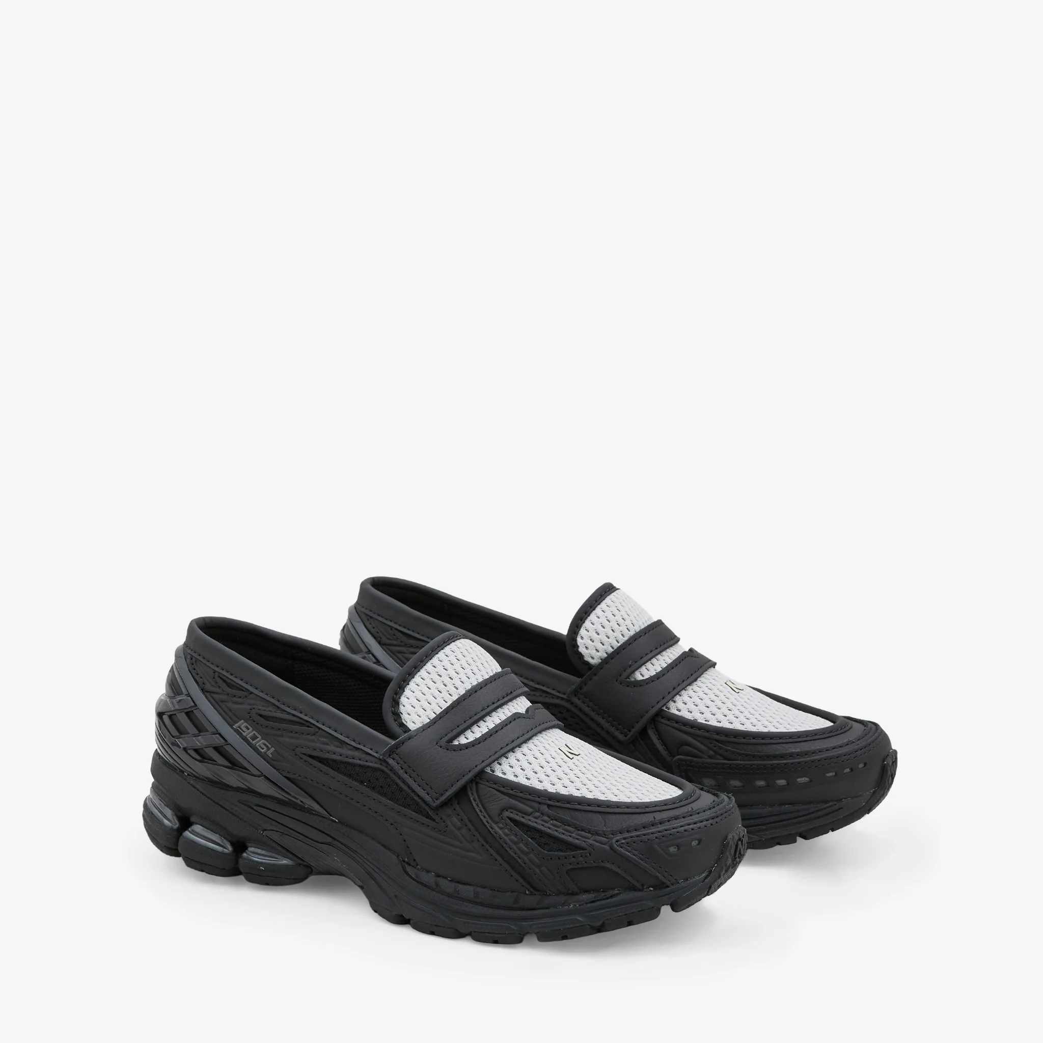 U19068G9 Black | Angora
