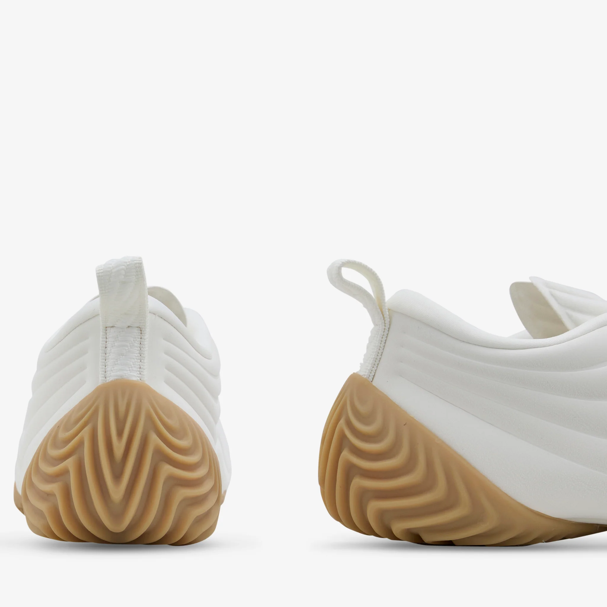 Women's Astra Ultra Sail | Metallic Silver | Gum Light Brown - Image 3